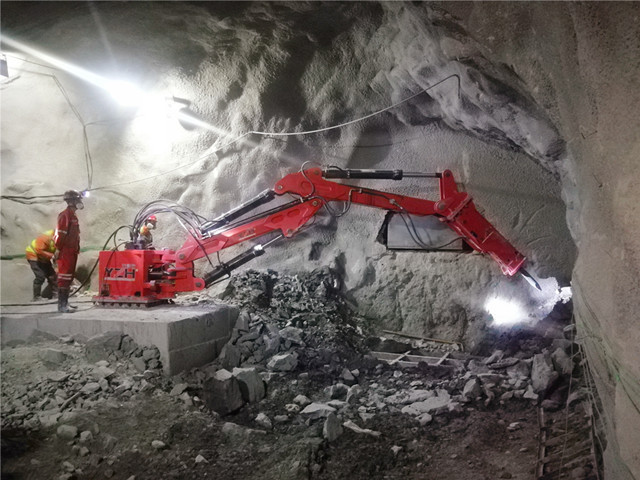 Rockbreaker Boom Systems Вырубайте негабаритные валуны и сократить время простоя для подземного шахта